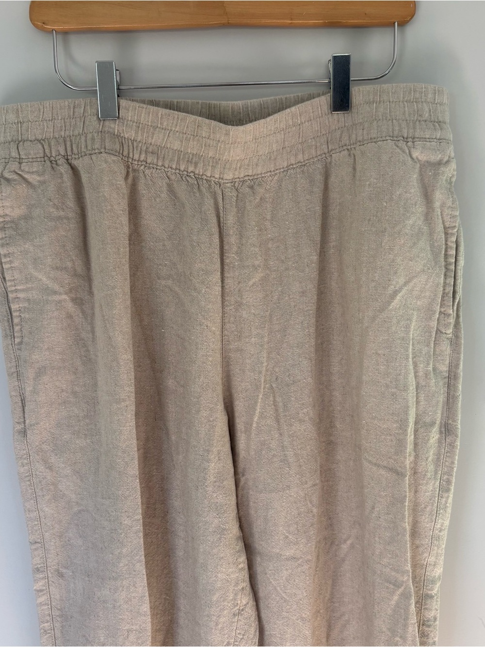 Old Navy Straight Leg Pants in Light Beige Size Large - Picture 2 of 9